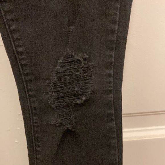 L’Agence Margot Black Distressed High Rise Skinny Jeans in Zinc Destruct. Sz  27 - Picture 4 of 8